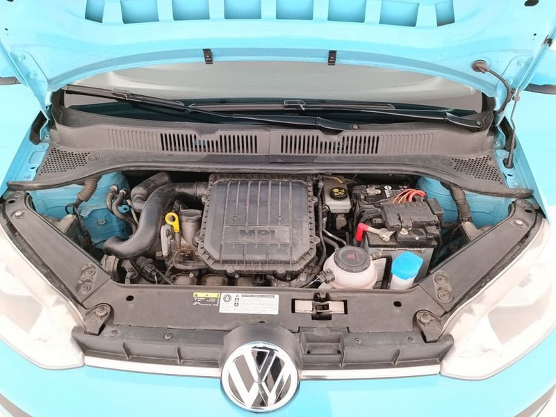 13 - Volkswagen Up!  1.0 75 CV 3p. move