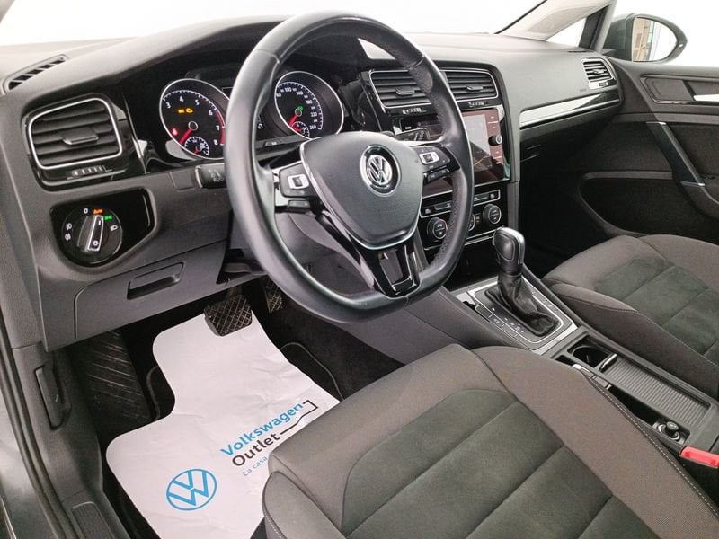10 - Volkswagen Golf  1.5 TGI DSG 5p. Executive BMT